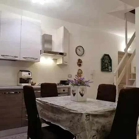 Via Roma House Con Box Privato