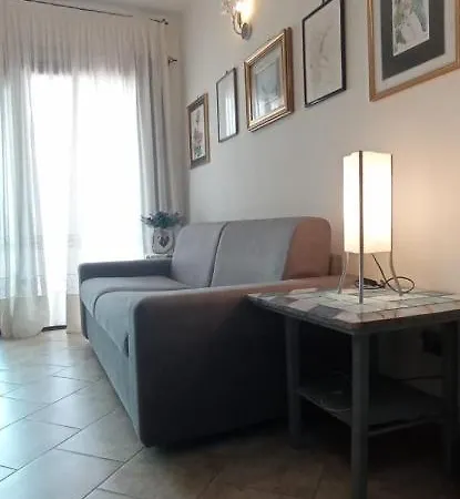 Appartamento Via Roma House Con Box Privato Santa Teresa di Gallura